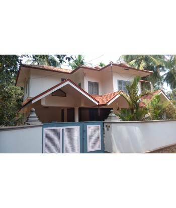 4BHK House with 7.5 Cent...