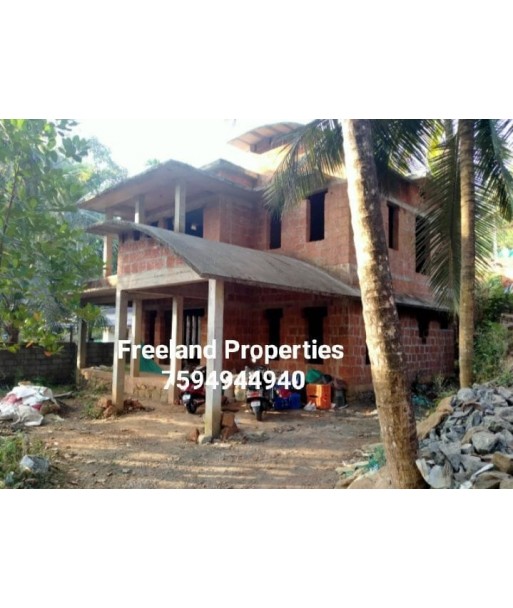 10 Cent land with 5 BHK House Thamarassery Calicut